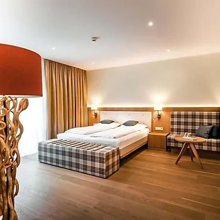 Otel Salvator Iris Porsche