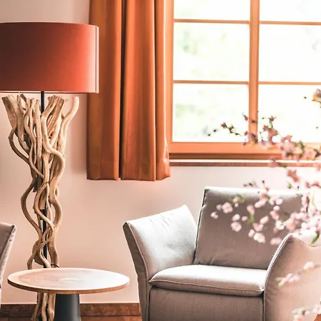 Salvator Iris Porsche فريساش