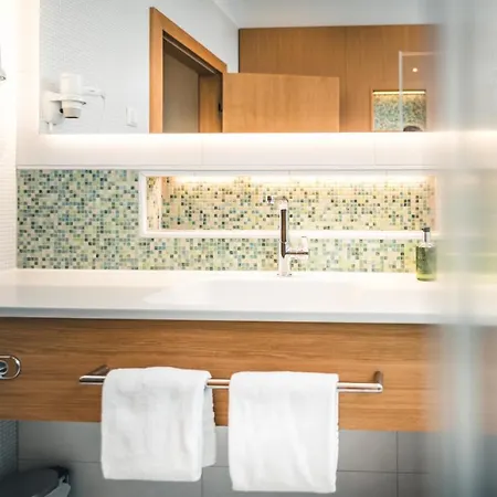 Salvator Iris Porsche فندق 4*