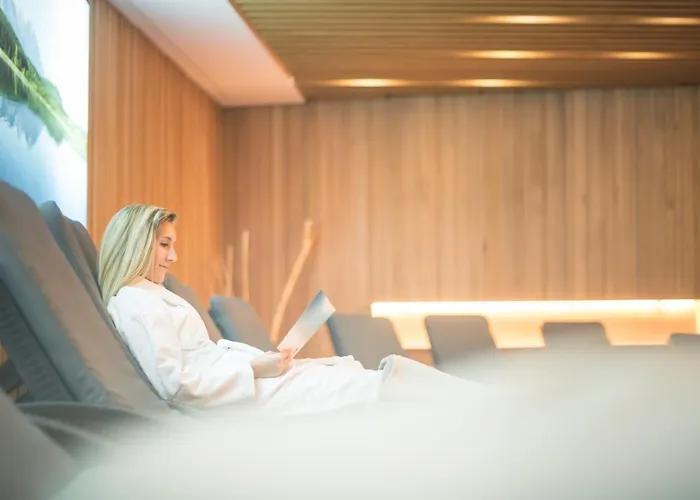 Salvator Iris Porsche فندق فريساش