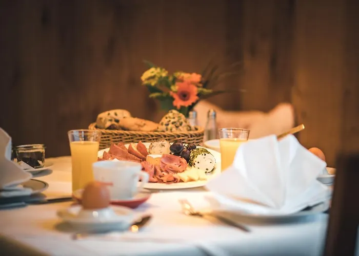 Salvator Iris Porsche