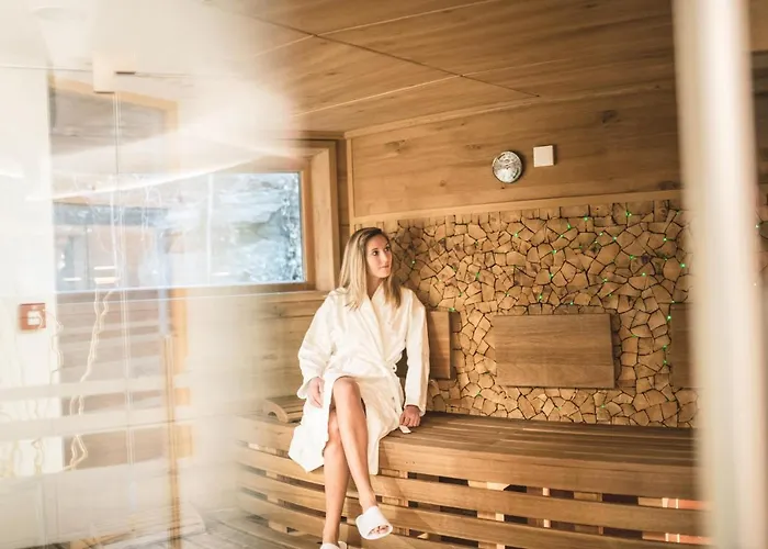 Salvator Iris Porsche 4* فريساش