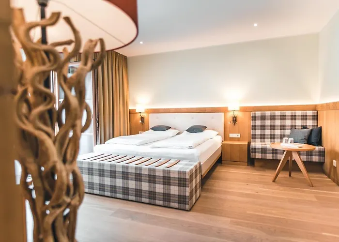 Salvator Iris Porsche 4*