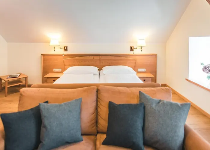 Salvator Iris Porsche 4*