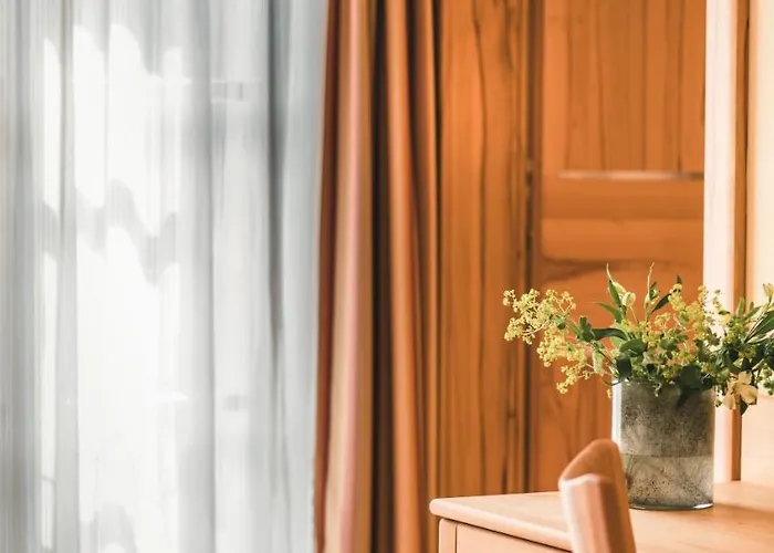 Salvator Iris Porsche 4*